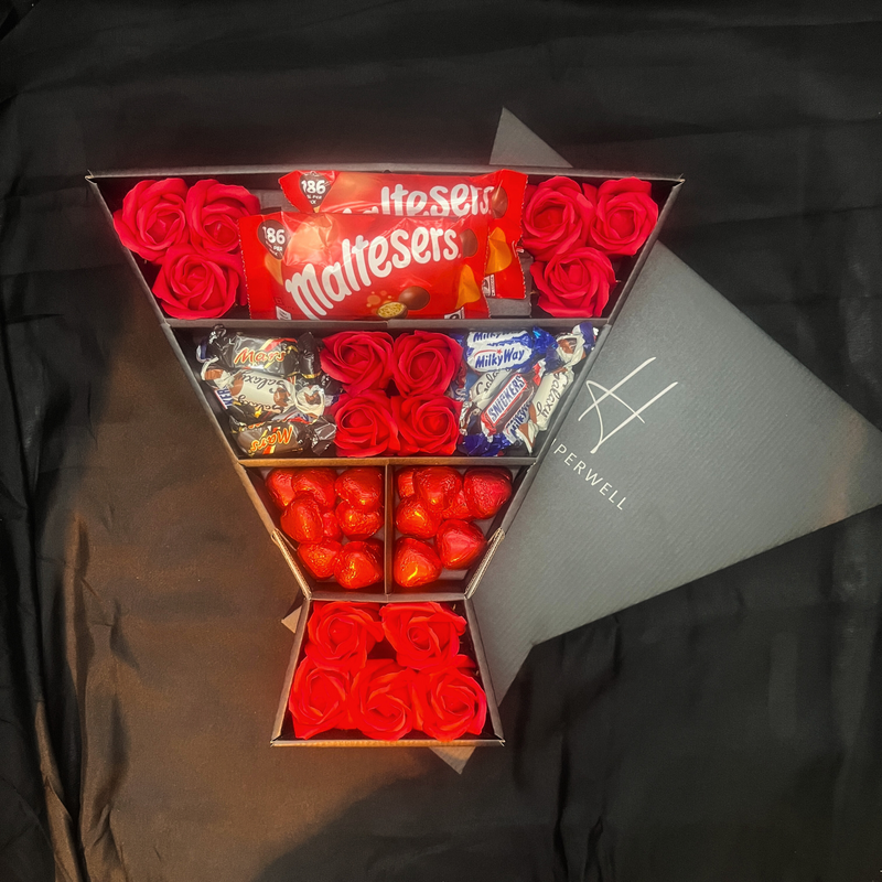 Bouquet de chocolats Signature Celebrations avec roses rouges