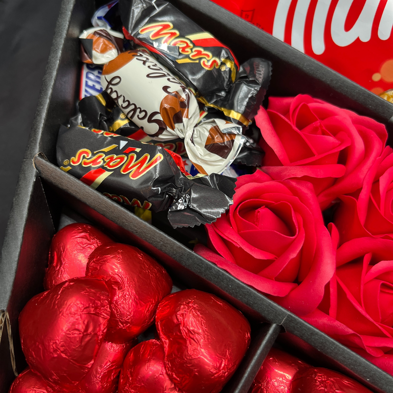 Bouquet de chocolats Signature Celebrations avec roses rouges