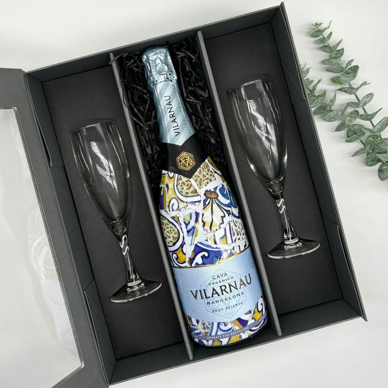 Vilarnau Brut Reserva Organic Vegan Cava Gaudi Sleeve 75cl with 2 x Champagne flutes in Luxury Presentation Box