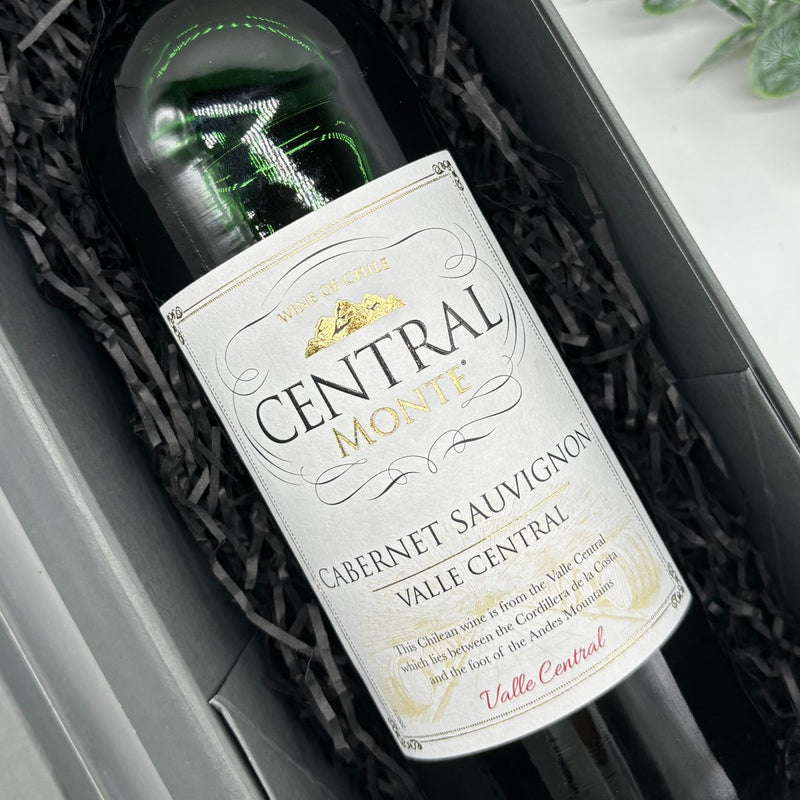 Central Monte Cabernet Sauvignon & Sauvignon Blanc Wine Duo Gift Set. Front of Cabernet bottle.