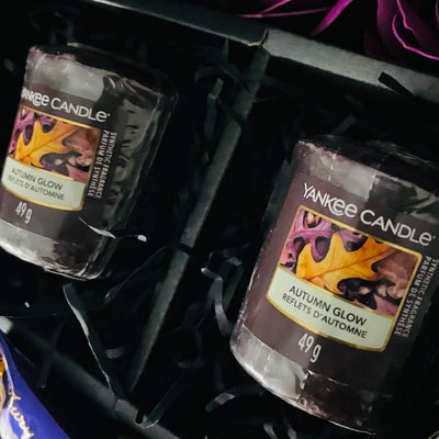 Cadbury Heroes & Yankee Candle Signature Chocolate Bouquet With Purple Roses close up of official yankee candle votives