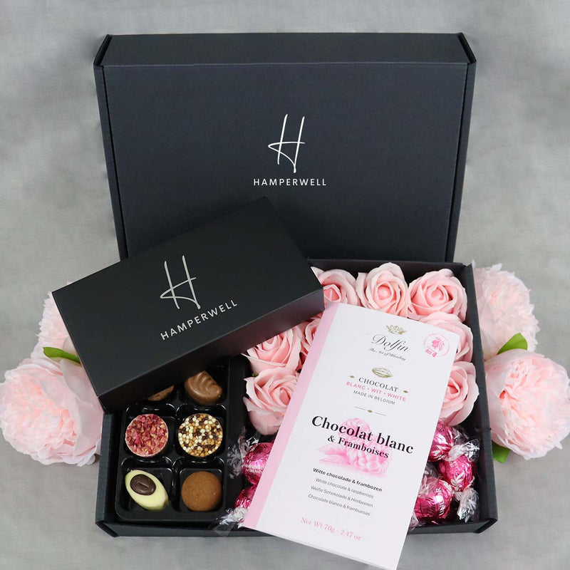 Dolfin Chocolate Ultimate Gift Hamper With Pink Roses