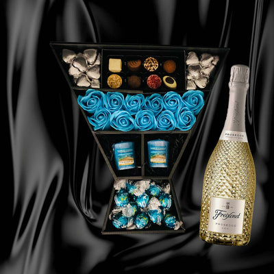 HamperWell Lindt Lindor & Yankee Candle Signature Chocolate Bouquet With Blue Roses bundle with freixenet prosecco 