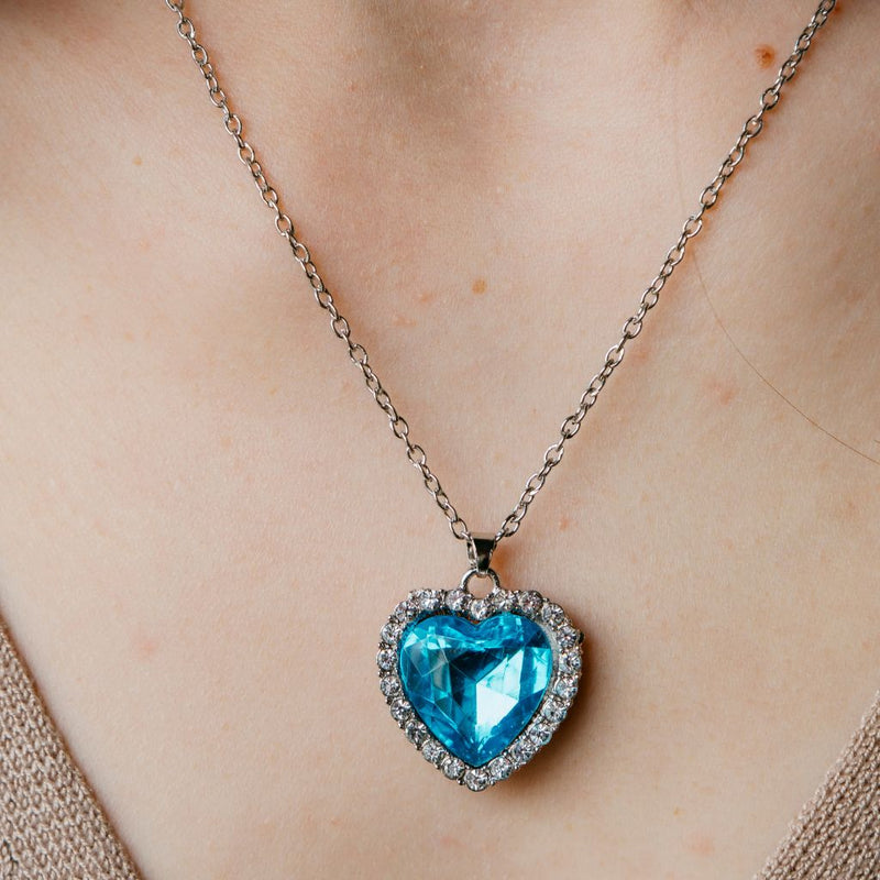 Large Titanic Blue Heart Zircon Vintage Diamond Pendant Necklace